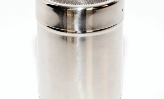Stainless steel strainer for powdered sugar, diameter 7 cm
