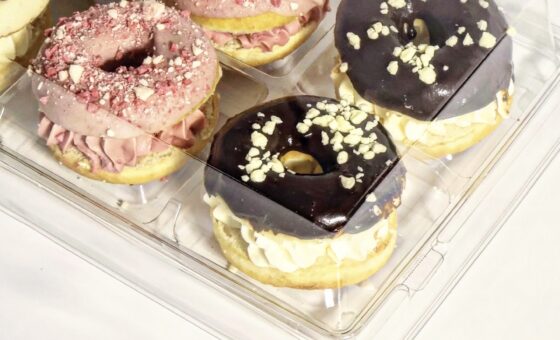 ויטרינה/Vitrina קטנה מחולקת ל- 6 תאים - לפירות יבשים, פיצוחים, סוכריות, 6 סופגניות